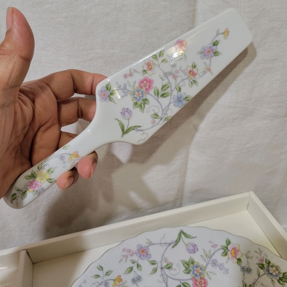 NIB Andrea by Sadek Corona Cake Plate and Pie Server - Picture 5 of 9